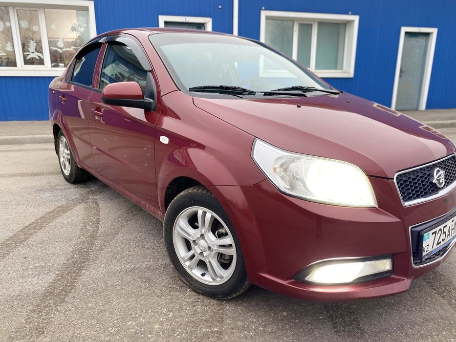 Продам пвтомобиль Ravon R3