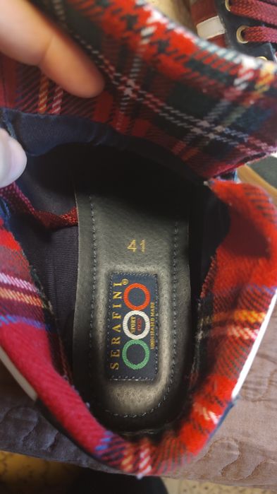 Vând pantofi sport 41