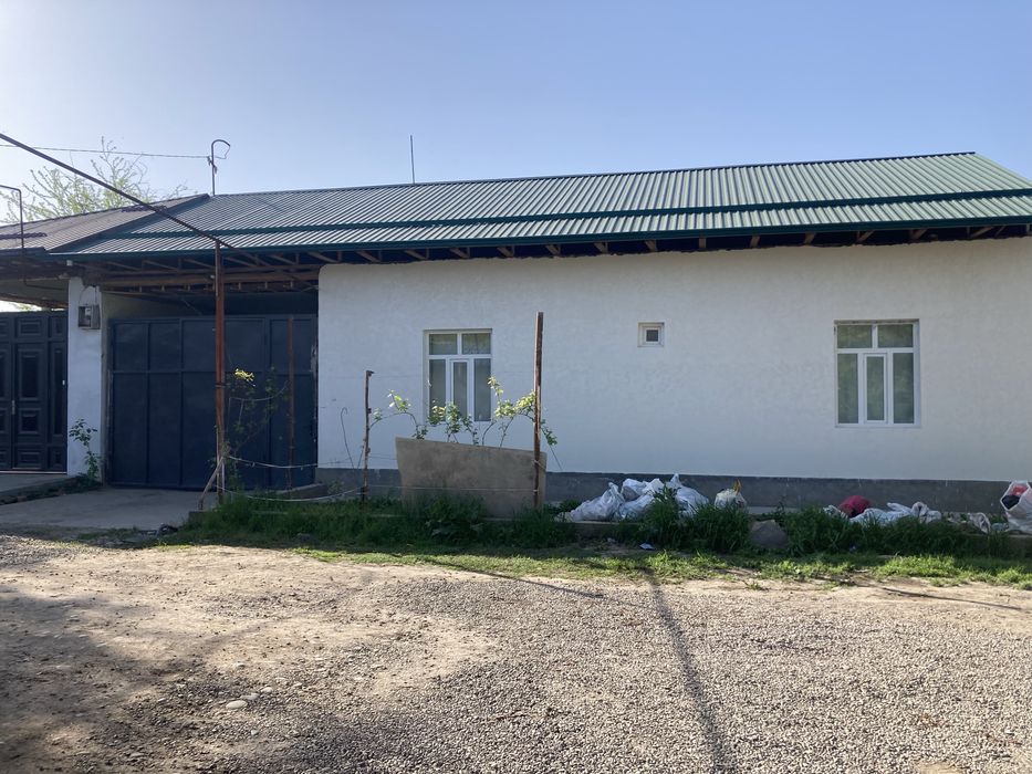 Zangiota tumani 4 sotix 4 xona tayor uy sotilad