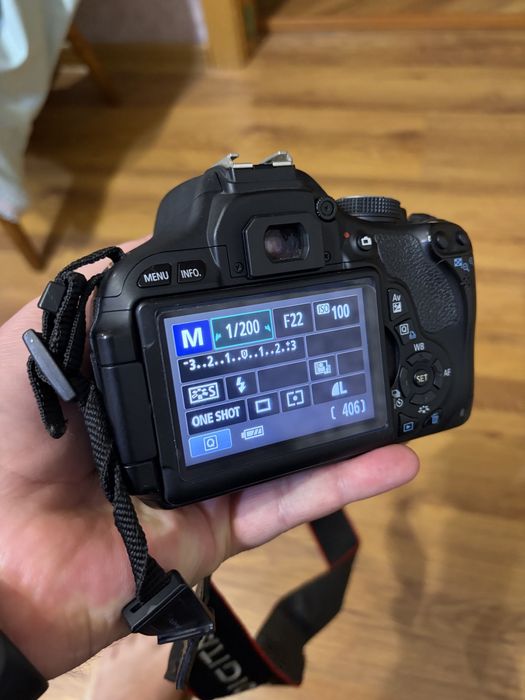 Фотоаппарат Canon 600D