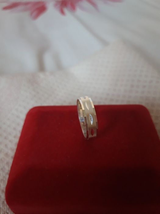 Kumush abruchalka sotiladi.