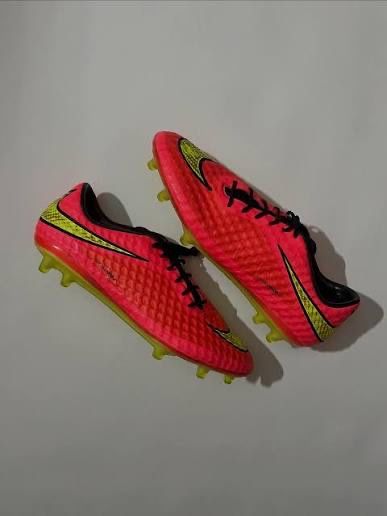 NIKE HYPERVENOM 1 –истинска ретро легенда!