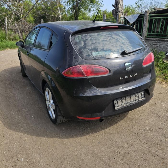 •Продавам Seat Leon 1.9 105кс BKC на ЧАСТИ Сеат леон и над 16 Голф 5ци
