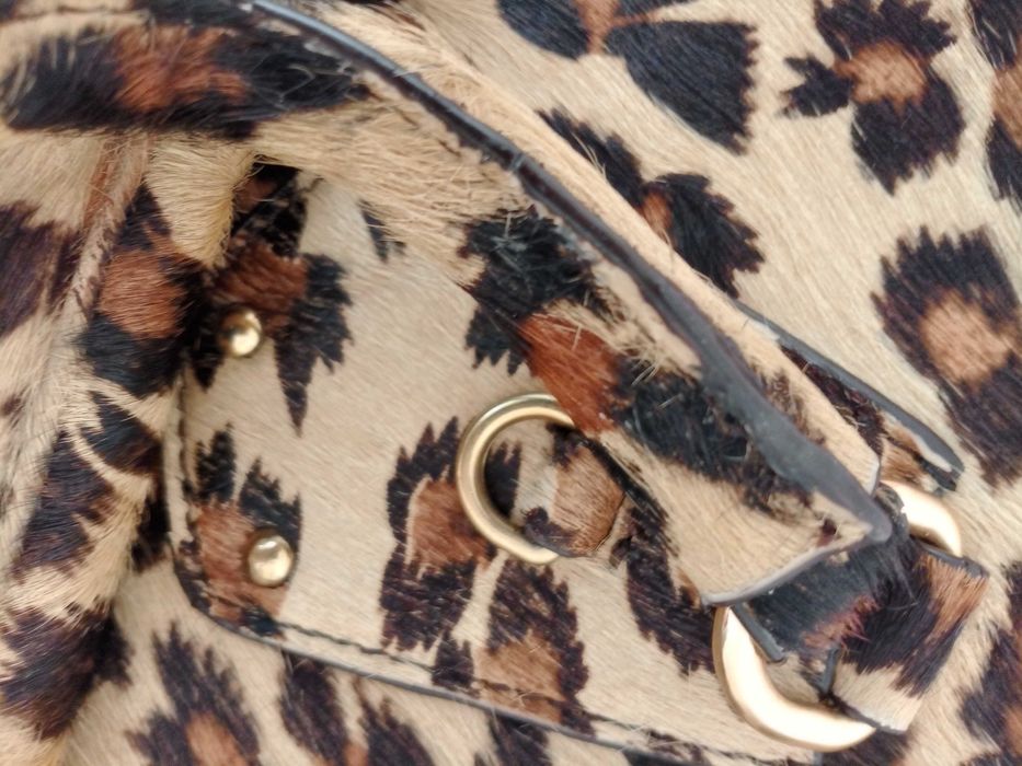 Чанта PRADA, с косъм