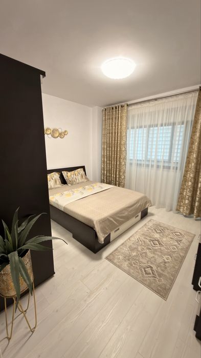 Inchiriez apartament 2 camere , bloc nou , termen lung