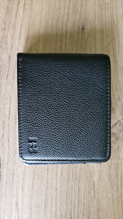 Нов портфейл Pullbear