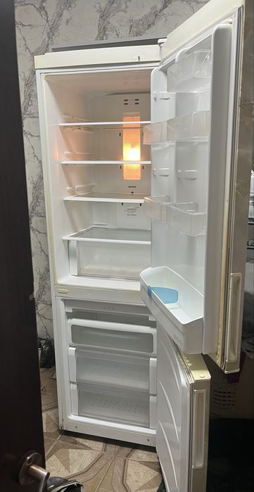 Продаю холодильник