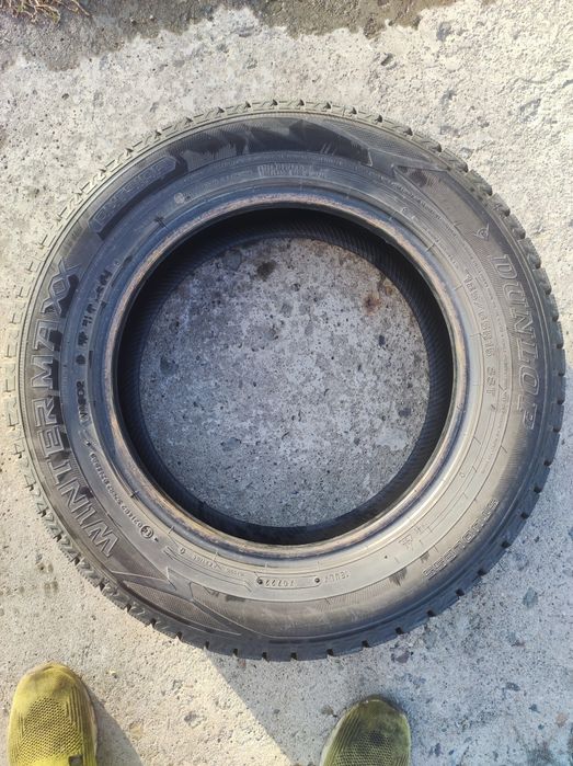 Комплект зимних Авто шин Dunlop