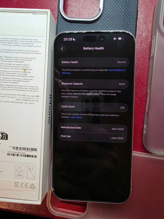 iPhone 16 Pro Max White Titanium stare perfecta