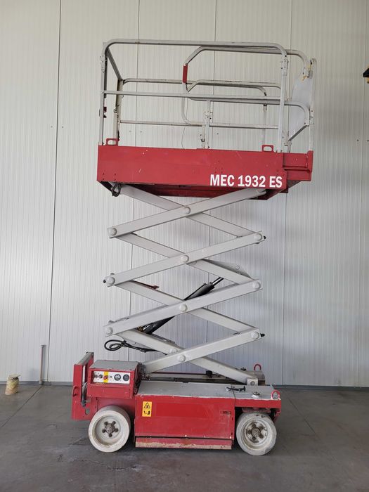 Ножична вишка 8м MEC 1932es