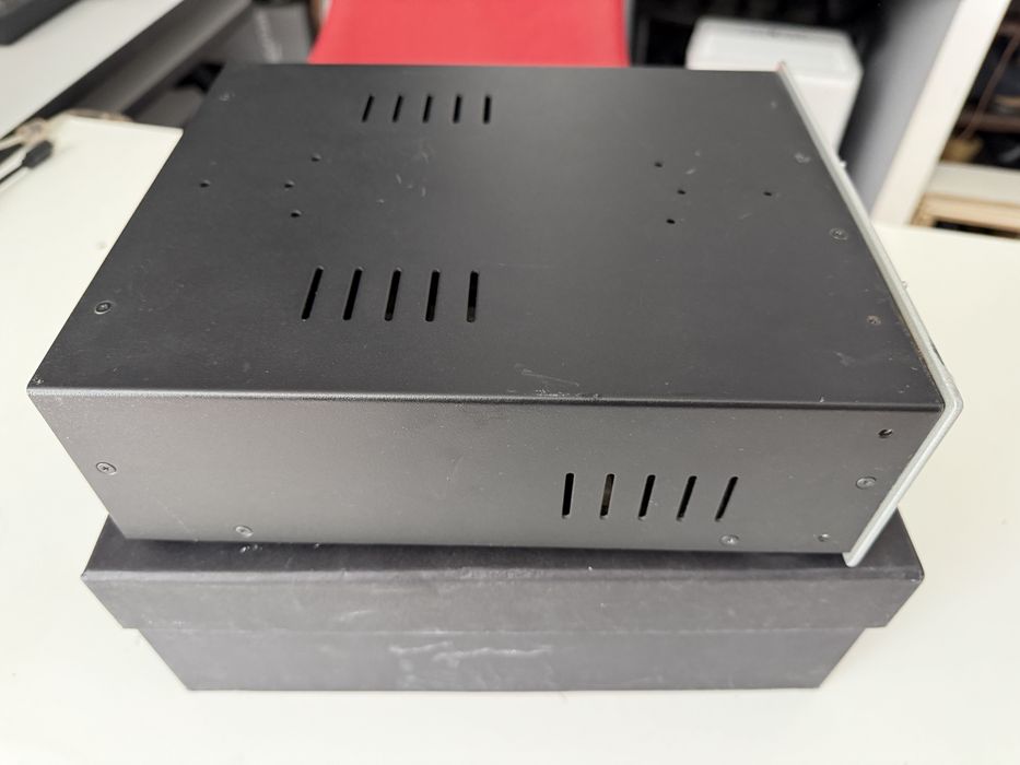Preamp /  preamplificator de microfon UAD 710 Twin Finity