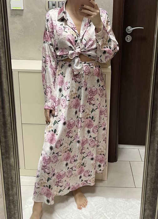 Сатениран сет пола и риза