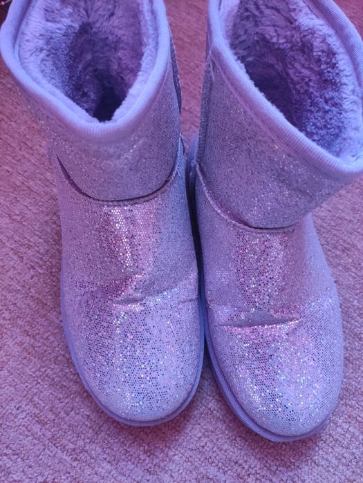 Дамски боти- номер 37