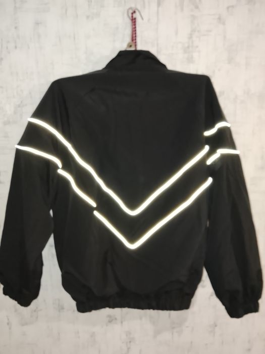 Ветровка мужская продам