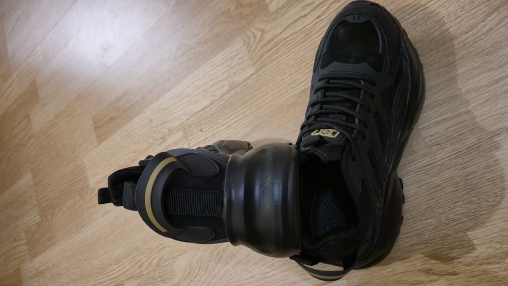 Дамски маратонки 39