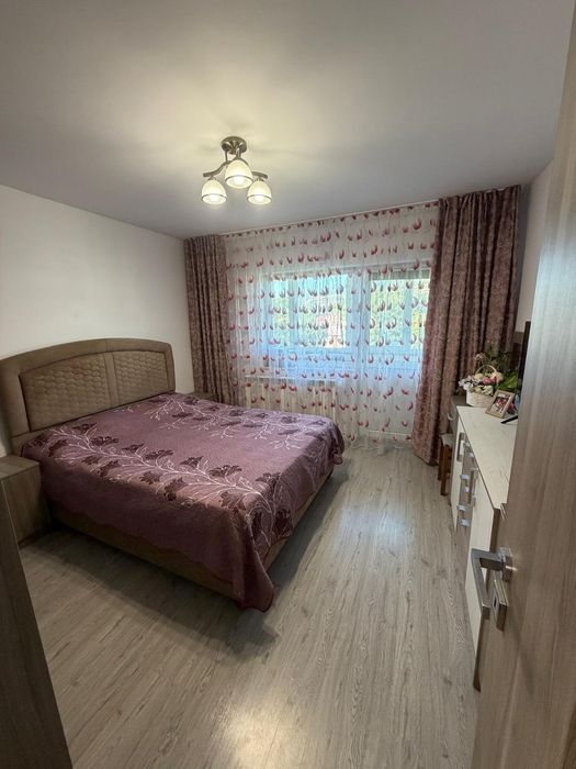 Apartament Premium 3 camere decomandate +garaj+boxă.Zona Imparatul Traian-Deva