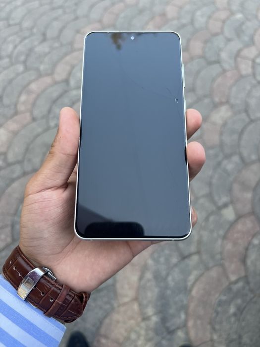 Samsung S 21 FE 5G sotiladi!