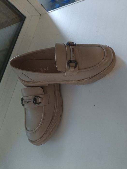Продам женские лоферы