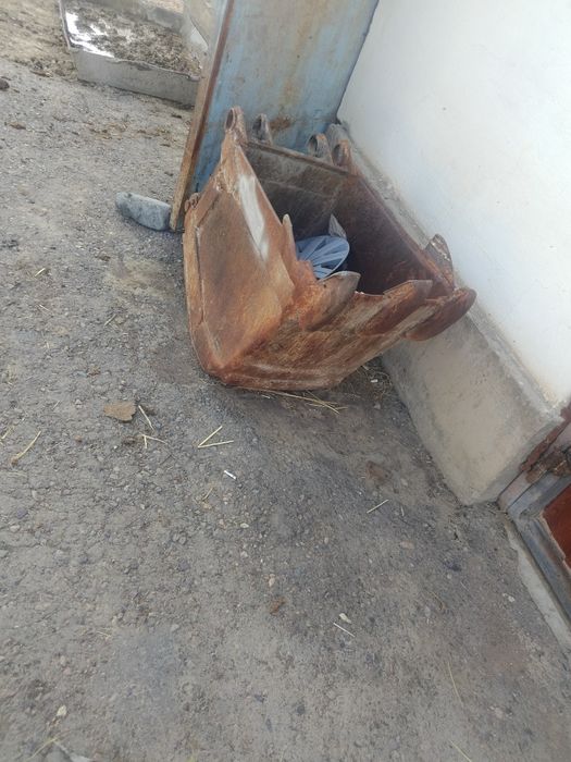 Экскаватор ЮМЗ 6