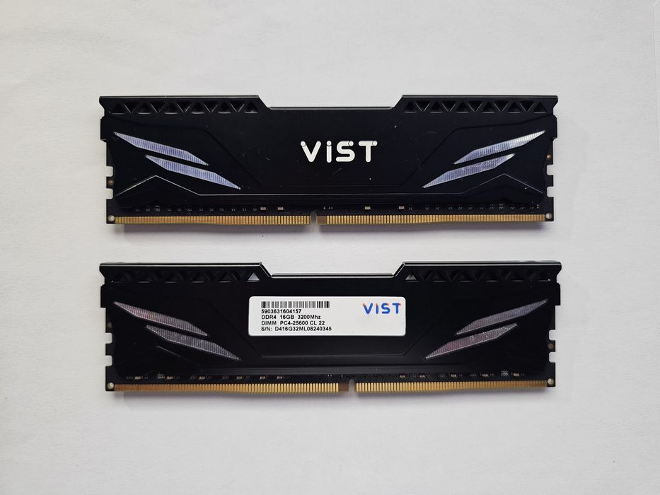Se  vinde  RAM  2x  16gb ( 32gb )  CL22