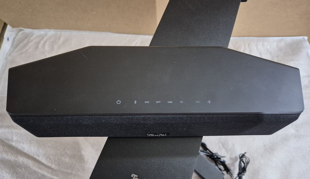 "Teufel" Cinebar one soundbar +T6 Subwoofer MK2 20
