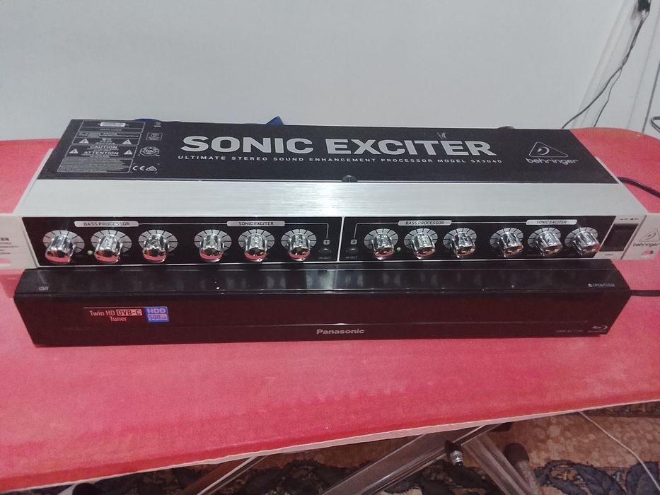 Behringer Sonic Exciter și Dvd Panasonic cu HDD și recepție TV