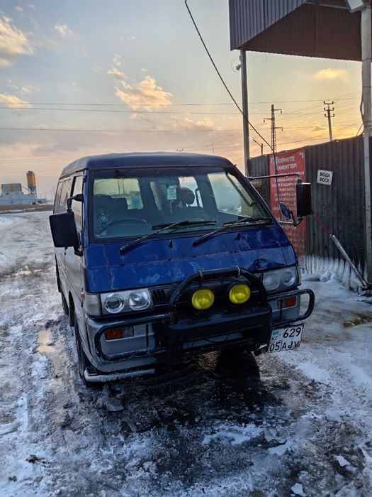 Mitsubishi Delica