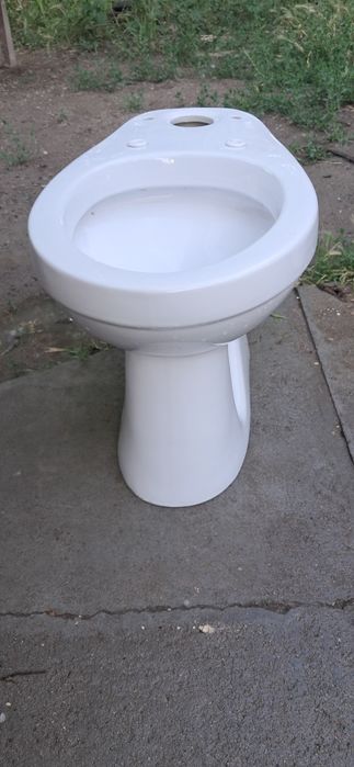 Продам унитаз в Таразе