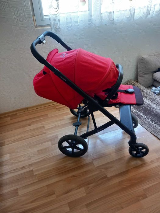 Бебешка количка с аксесоари