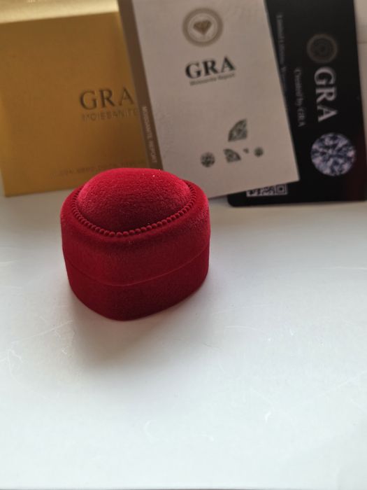 Cadou de Lux Valentine's Day: Cercei Moissanite 6ct (Argint 925)