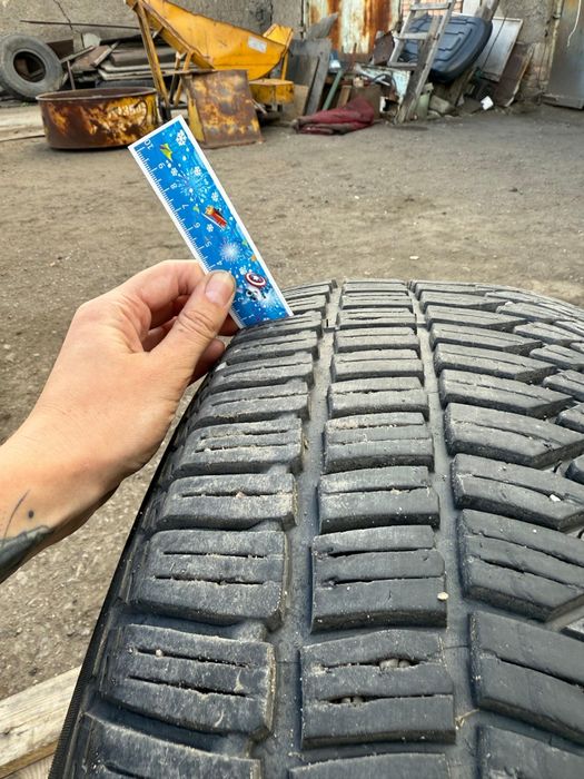 Продаю Комплект резины