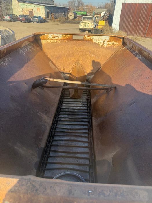 Пескоразбрасыватель