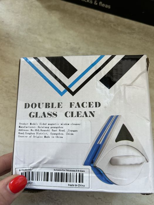 Двустранна магнитна четка за почистване на прозорци
