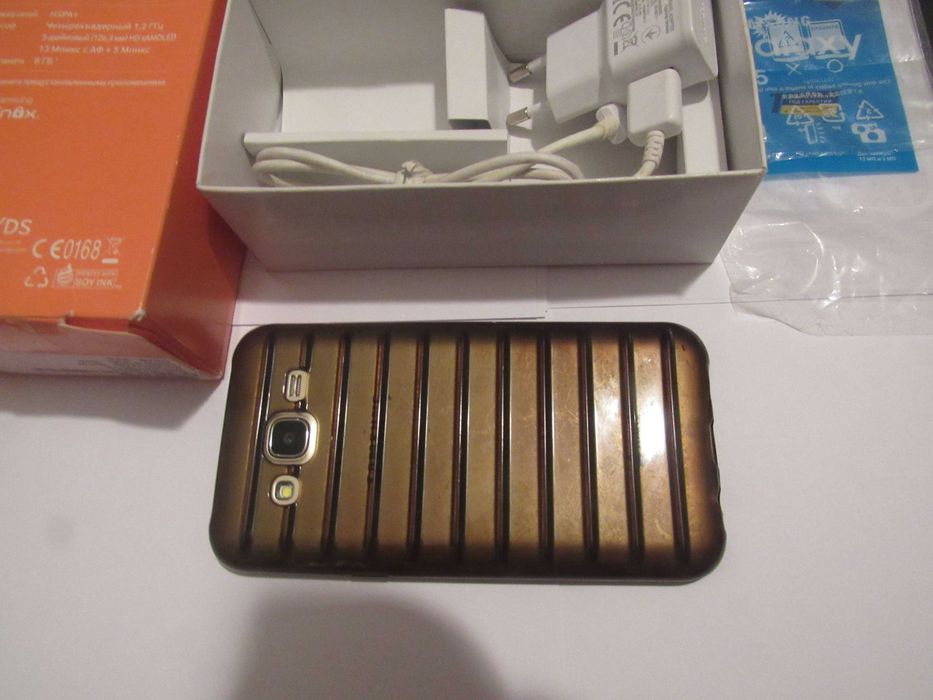 «Samsung Galaxy J 5» (2/8 Gb, 2—sim card)