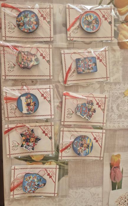 Мартеници за закичване