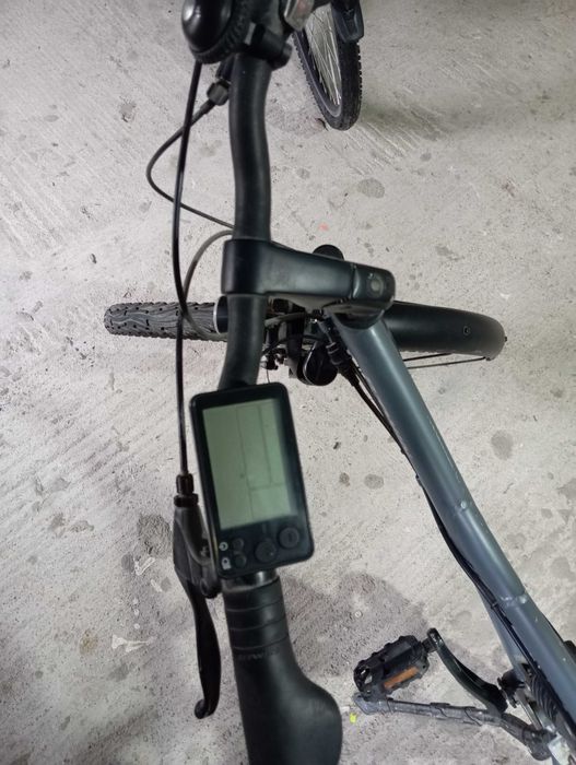 Vând bicicleta electrica