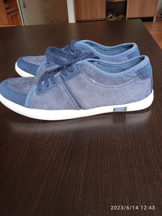 Teniși Veer bărbați.