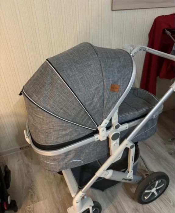 Продаю коляску 3 в 1