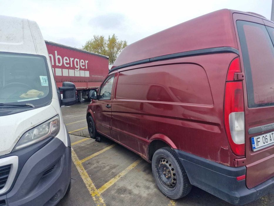 Vand autoutilitara Mercedez Benz Vito primul proprietar