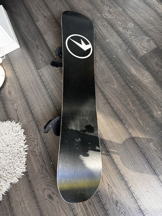 NOU Placa Snowboard 152 cm NOU cu legaturi