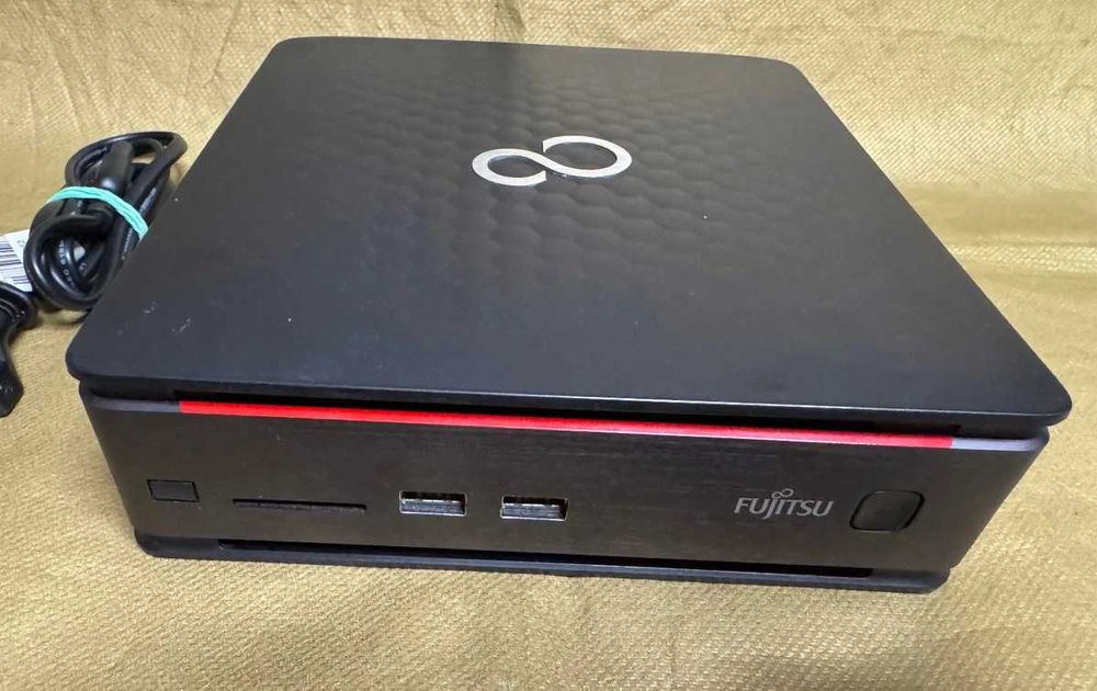 Mini PC Fujitsu Esprimo Q920 i5-4590T 8GB RAM Silentios & Compact NAS