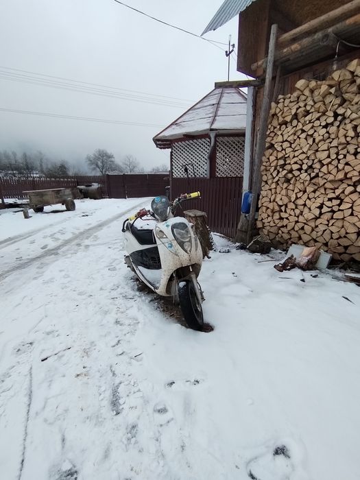 Vând scuter sym mio cu acte