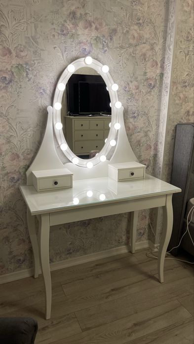 Туалетный столик Ikea