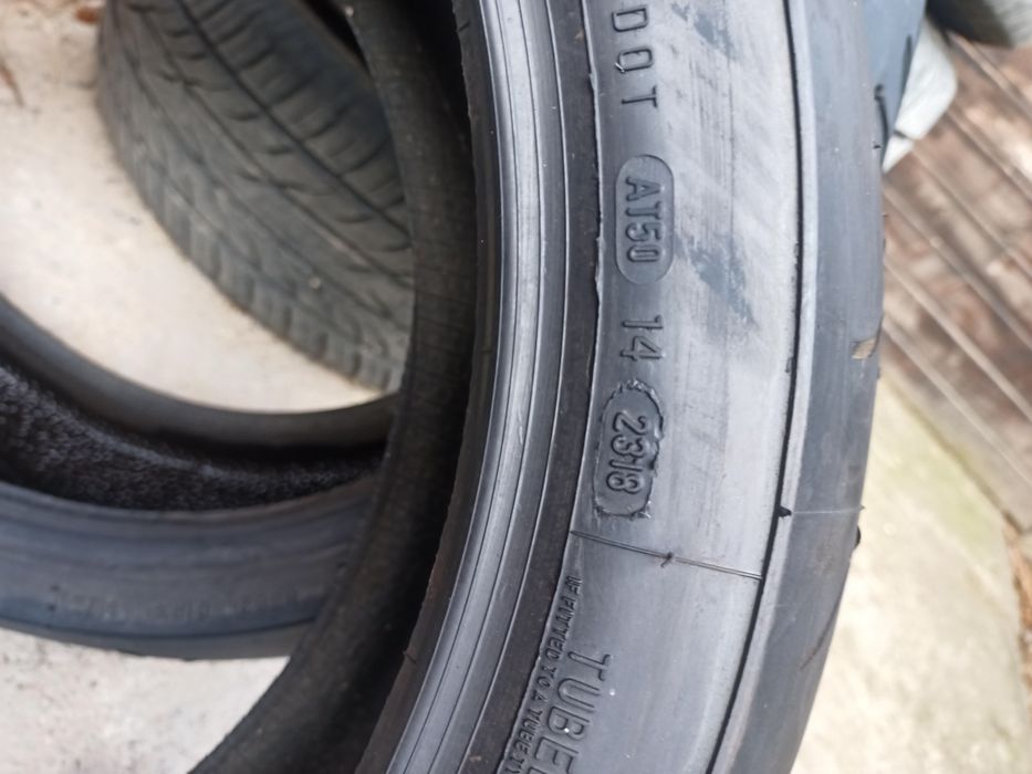 Продавам гуми за мотор