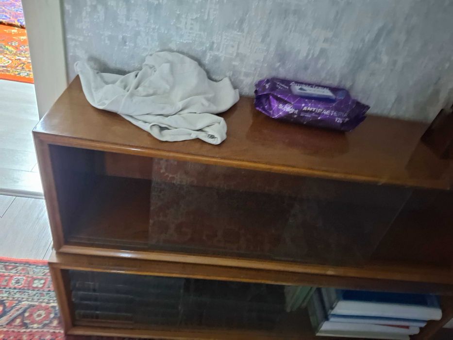 Продаётся книжные полки