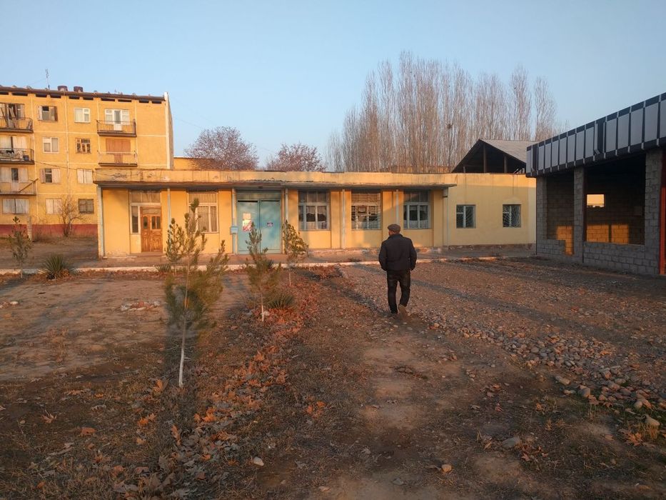 Нотурар бино ижарага берилади