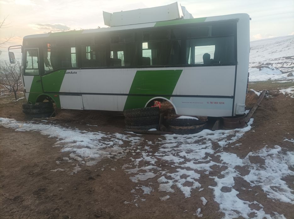 Isuzi saloni sedinalari bilan zoʻr holatda sotiladi np21mestalik