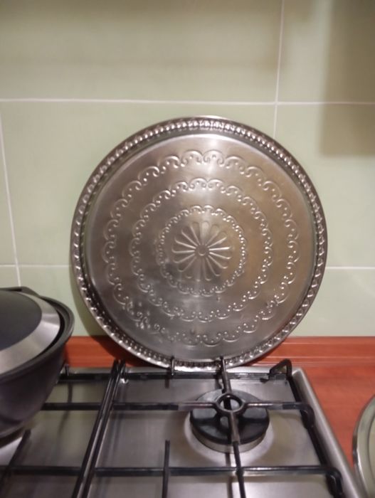 Поднос арабский находимся м-он Таугуль