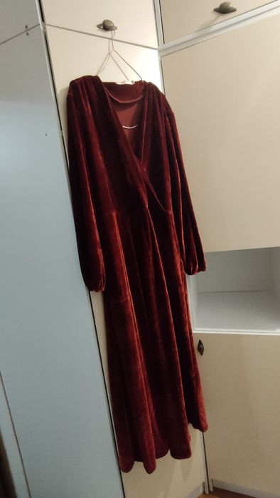 Вечернее красивее платье