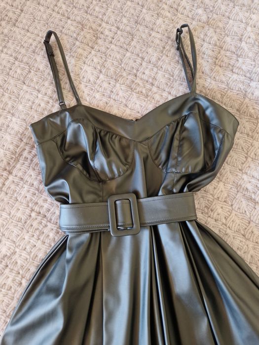 Продам кожаное платье